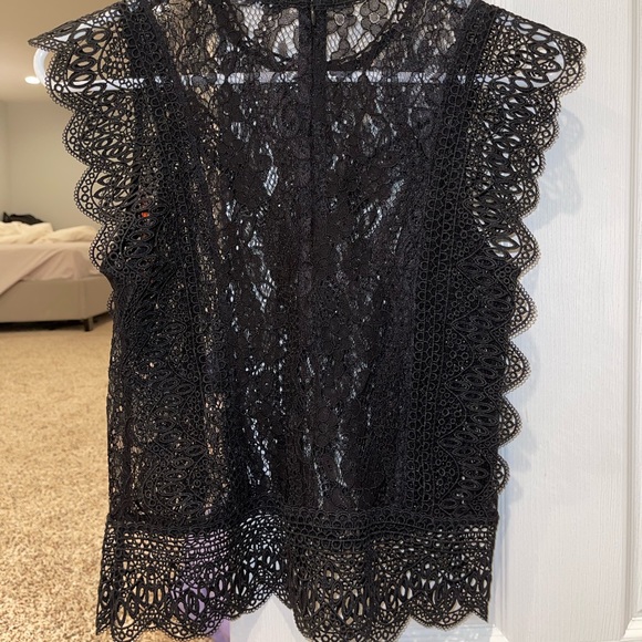 Lace top - Picture 2 of 3